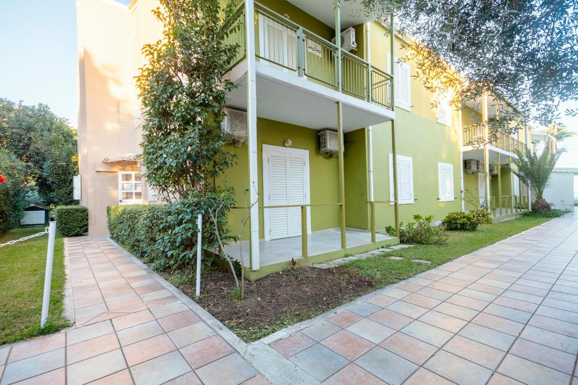 Mgi Apartments Ипсос Экстерьер фото