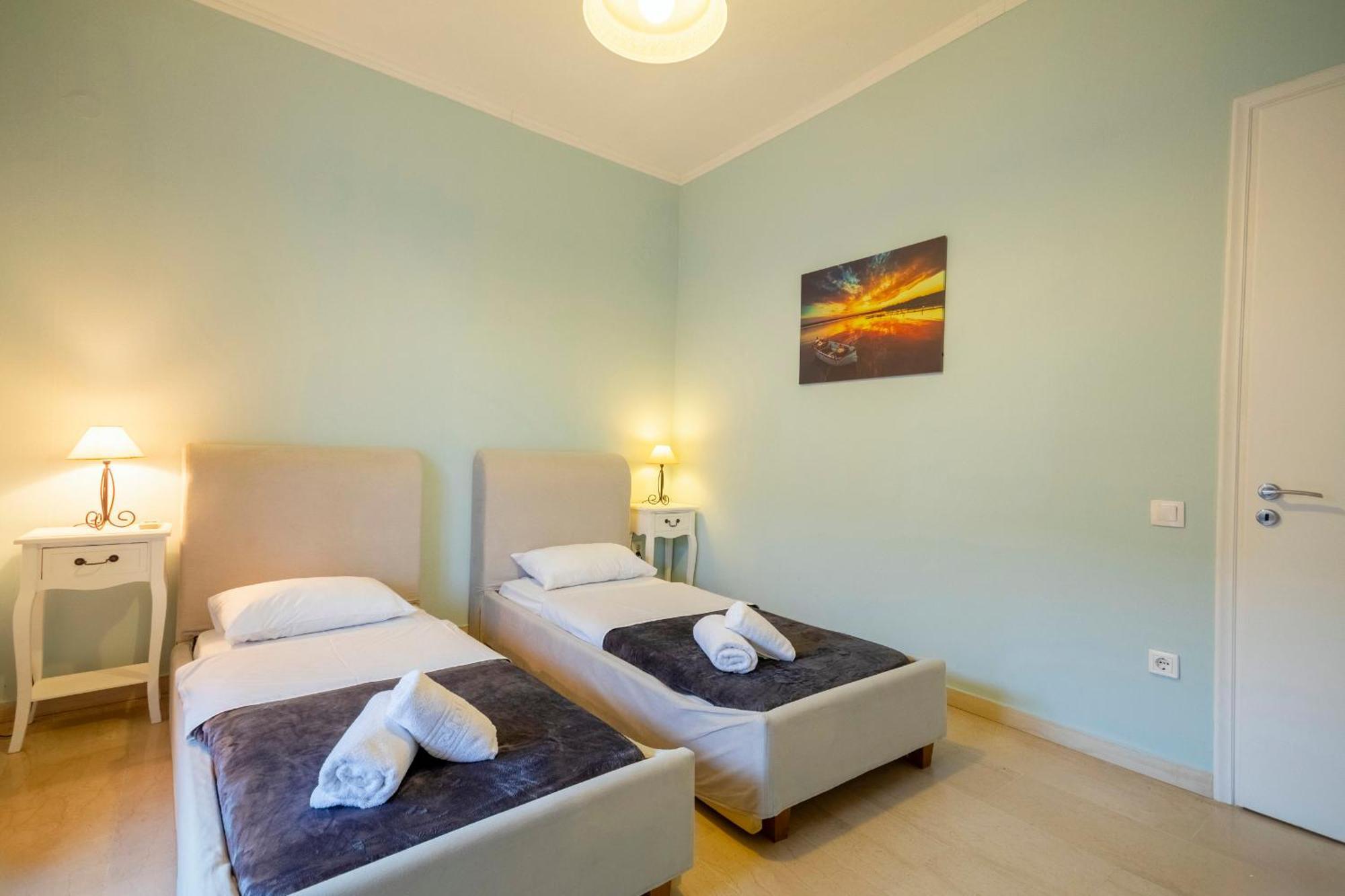 Mgi Apartments Ипсос Экстерьер фото