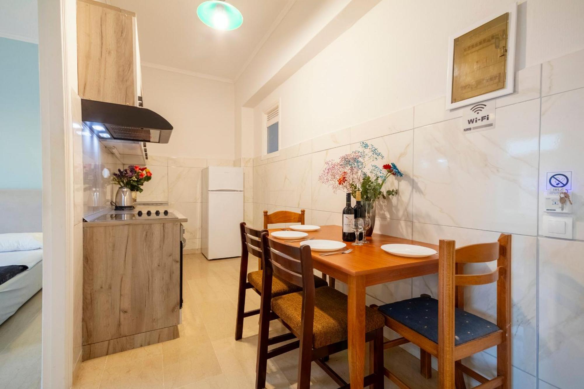 Mgi Apartments Ипсос Экстерьер фото